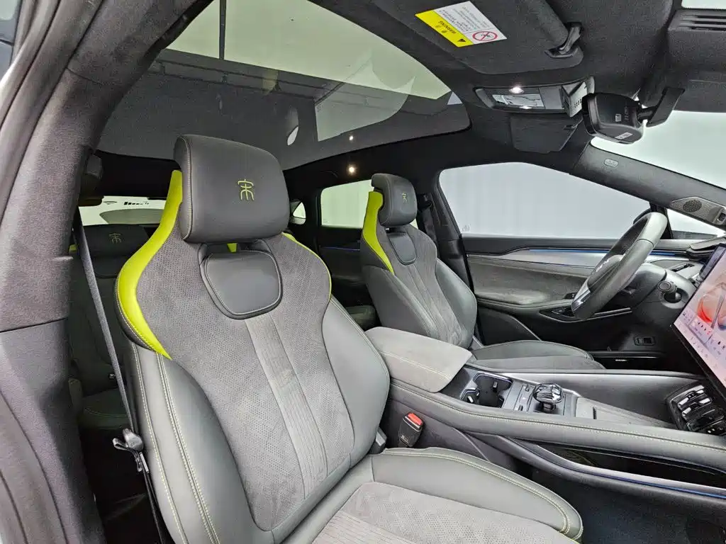 BYD L EV — миниатюра 9