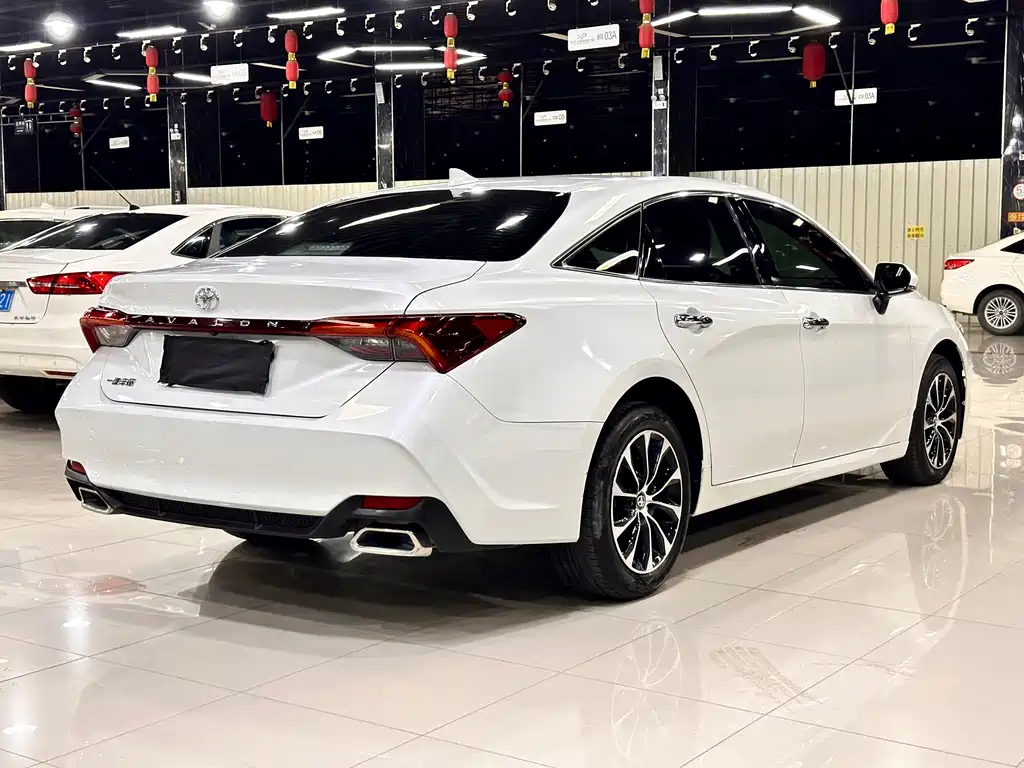Toyota Avalon — миниатюра 11
