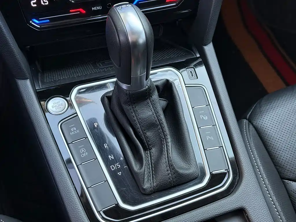 Volkswagen CC — миниатюра 9