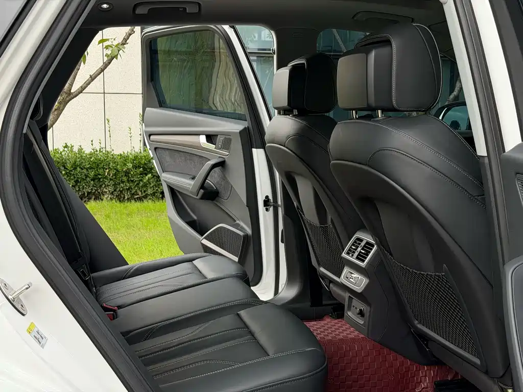 Audi Q5L — миниатюра 10