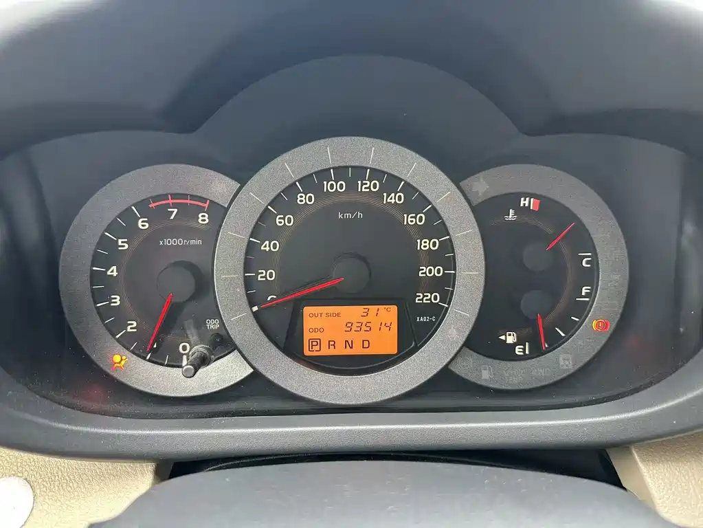 Toyota RAV4 — миниатюра 16
