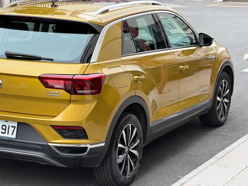 Volkswagen T-Roc 2018 280TSI DSG Comfort V