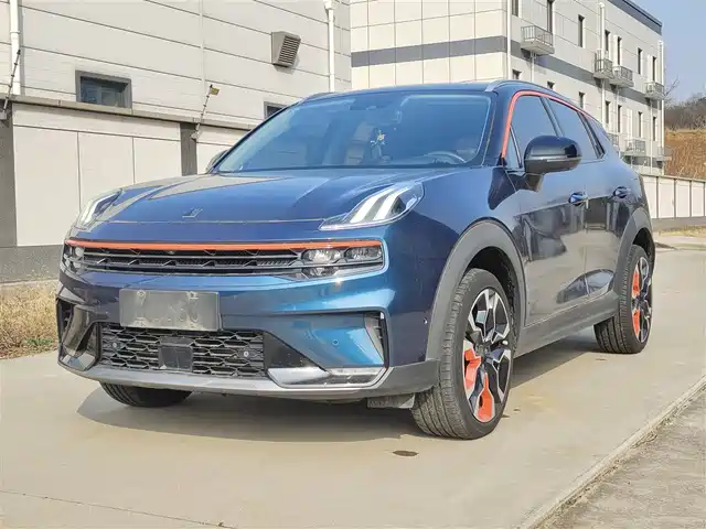 2022 Lynk & Co 06