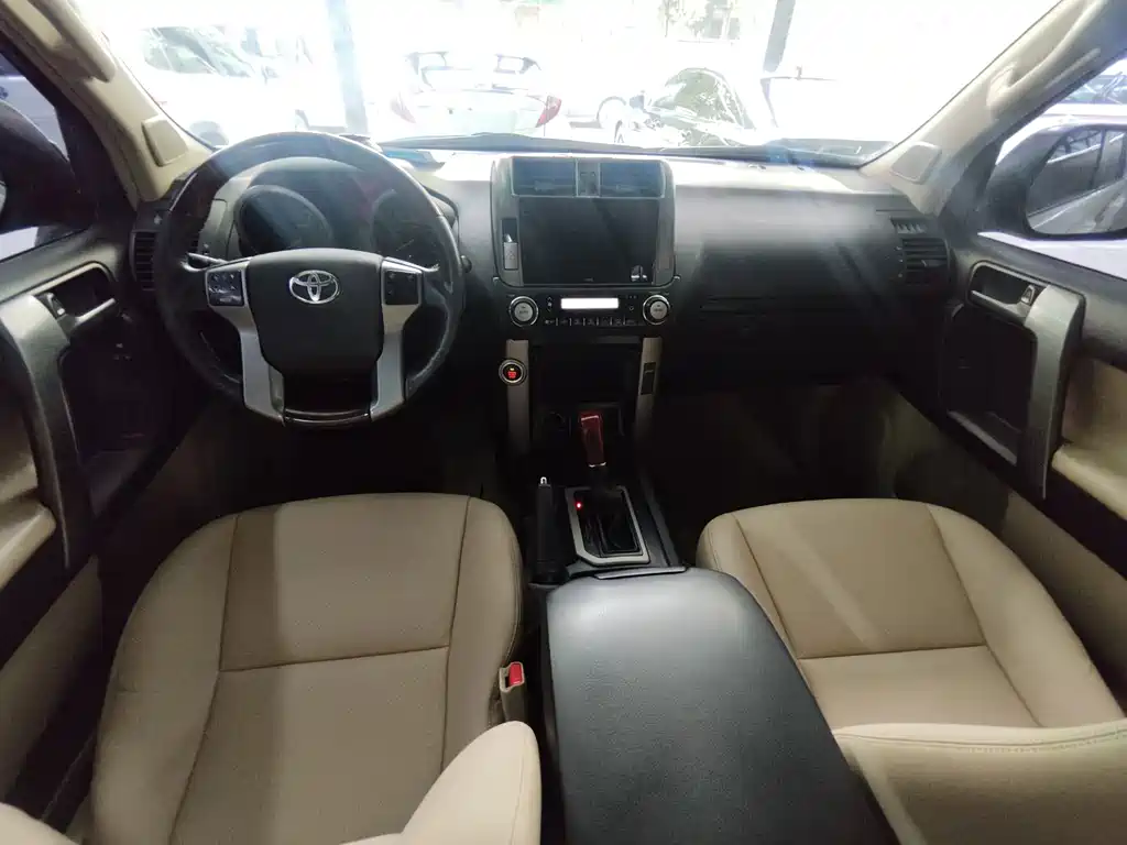 Toyota Prado (Import) — миниатюра 6
