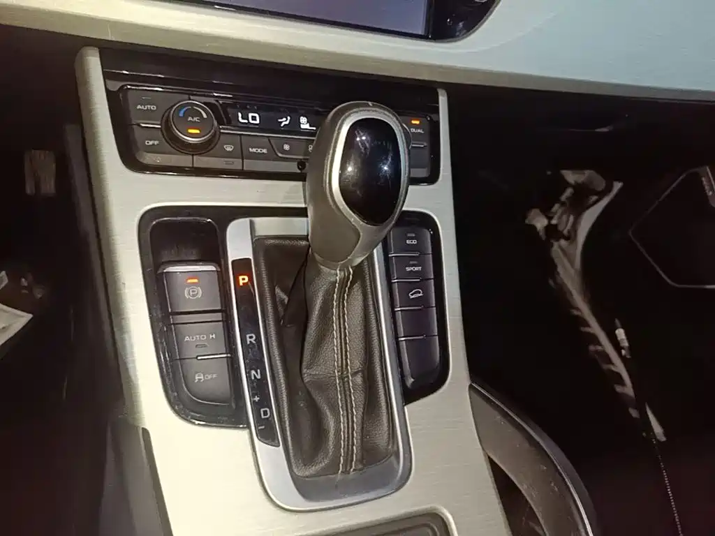 Geely Boyue — миниатюра 14