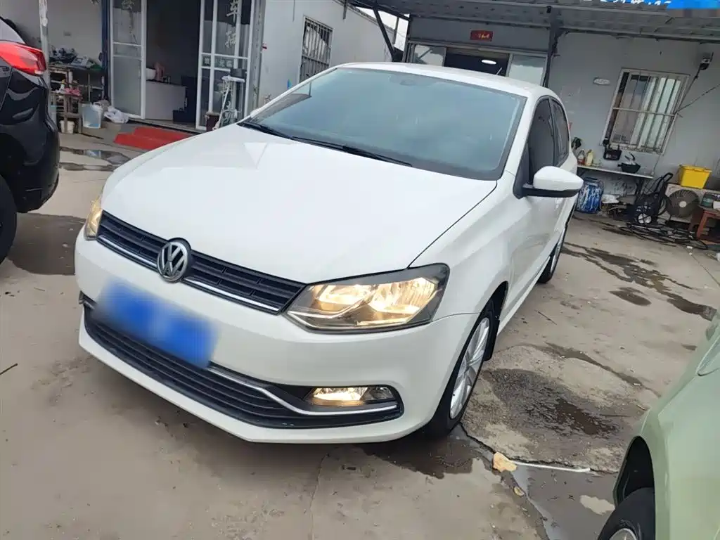 Volkswagen Polo 2015