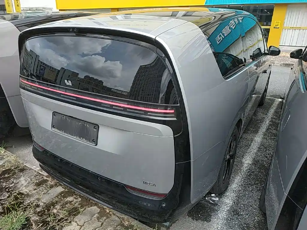 Li Auto Li MEGA — миниатюра 7