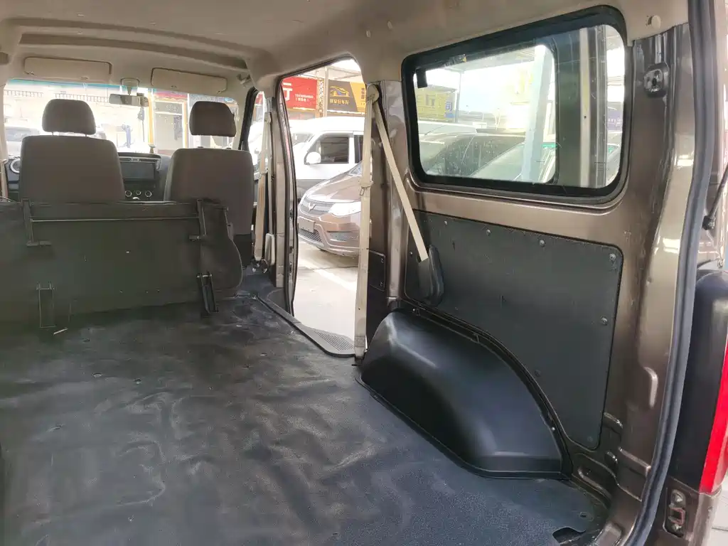 CHANGAN CHANGAN RUIXING M60