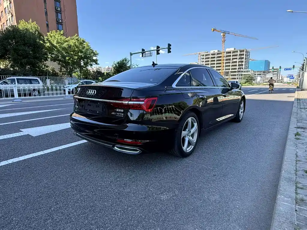 Audi A6L — миниатюра 9