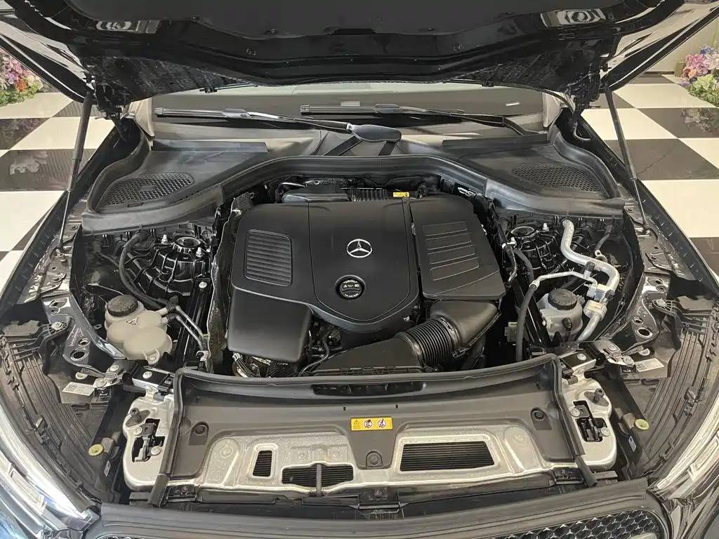 Mercedes-Benz GLC — миниатюра 12