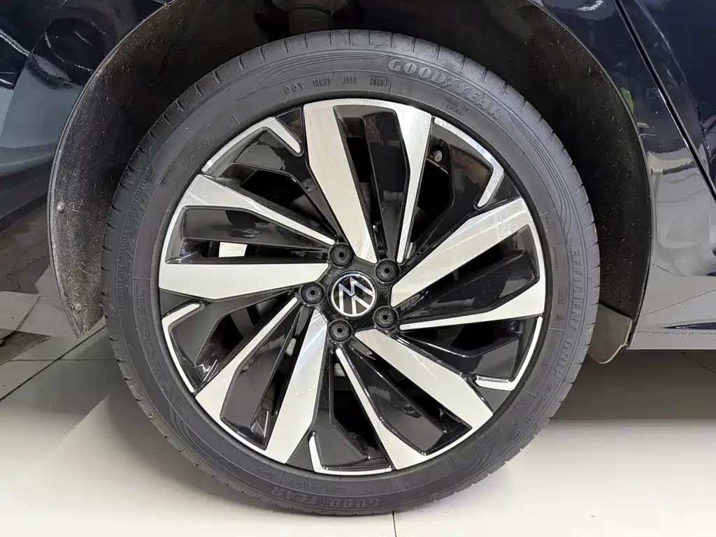 Volkswagen Passat — миниатюра 14