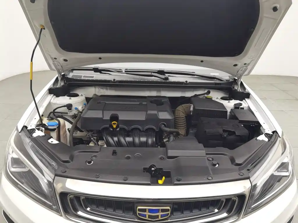 Geely Emgrand — миниатюра 6