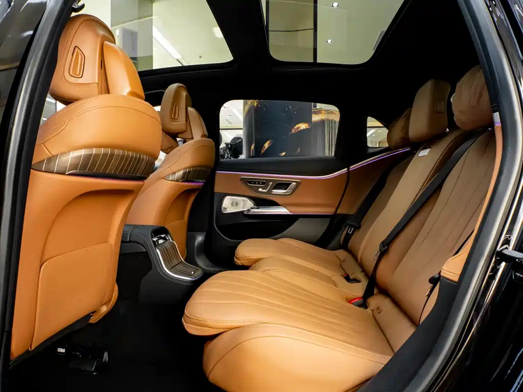 Mercedes-Benz E-Class — миниатюра 28