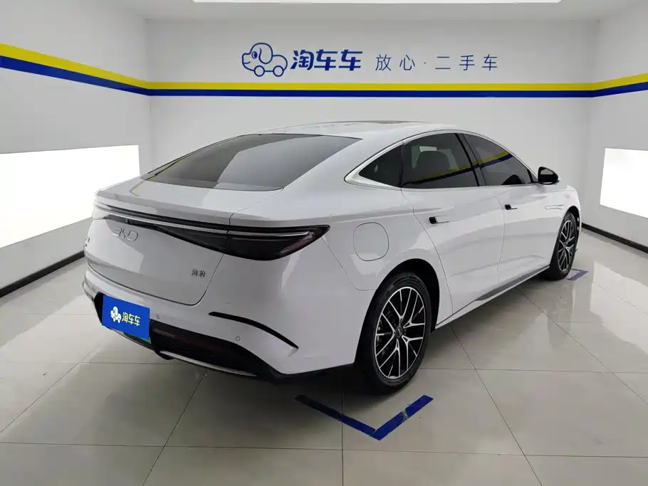 BYD Seal — миниатюра 3