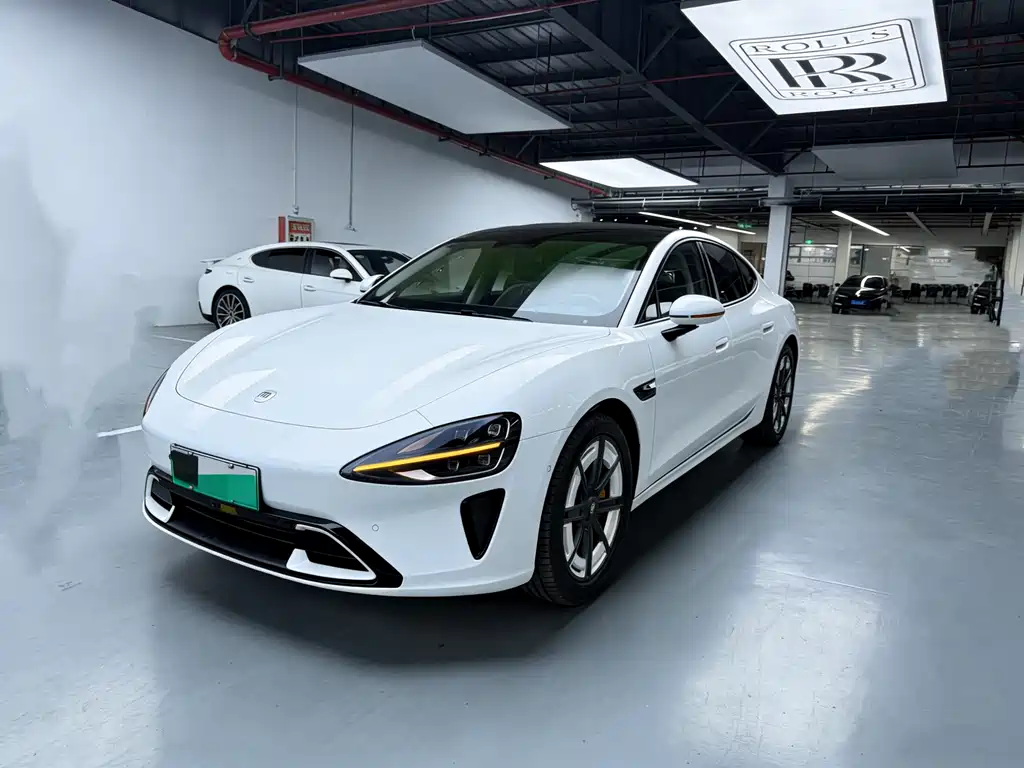 Xiaomi SU7 2025