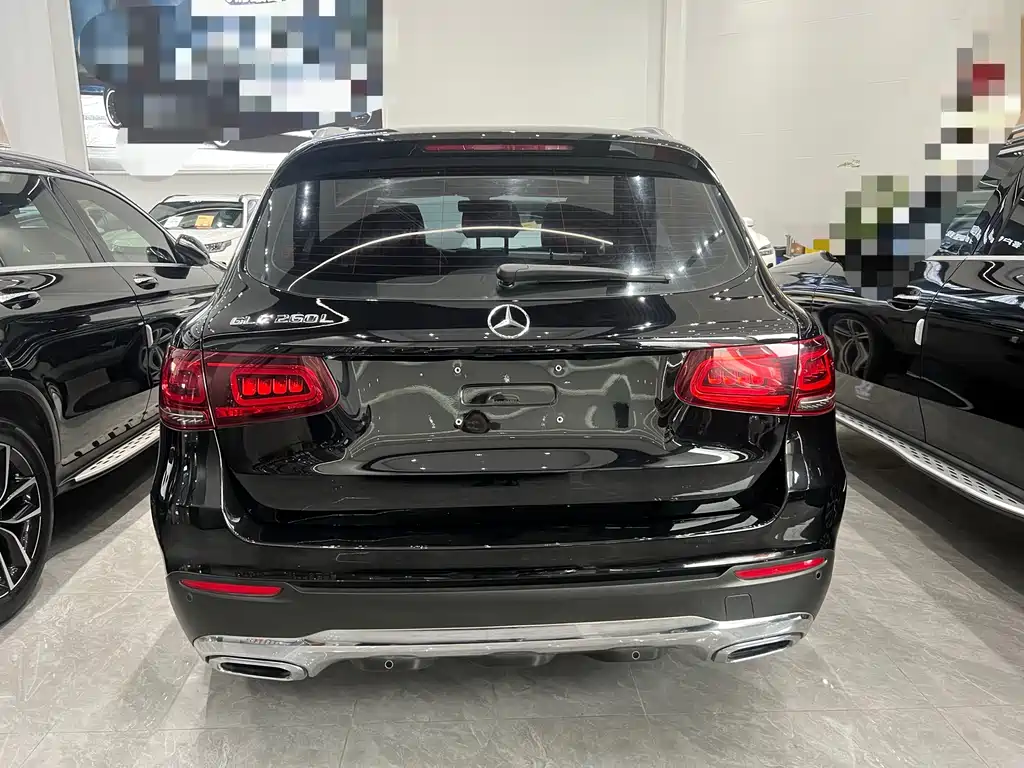 MERCEDES-BENZ GLC