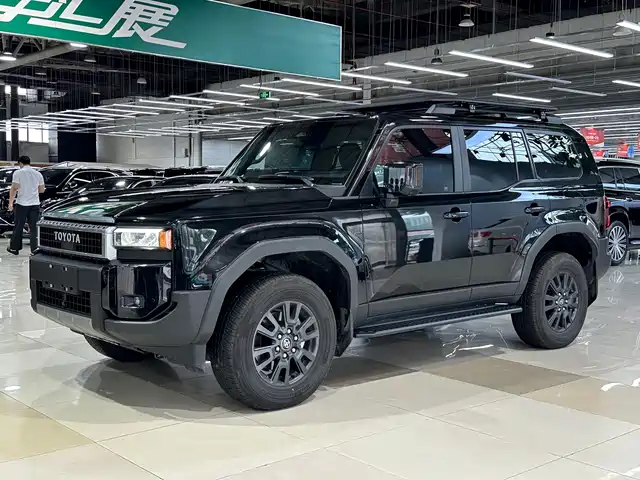 TOYOTA PRADO 2025