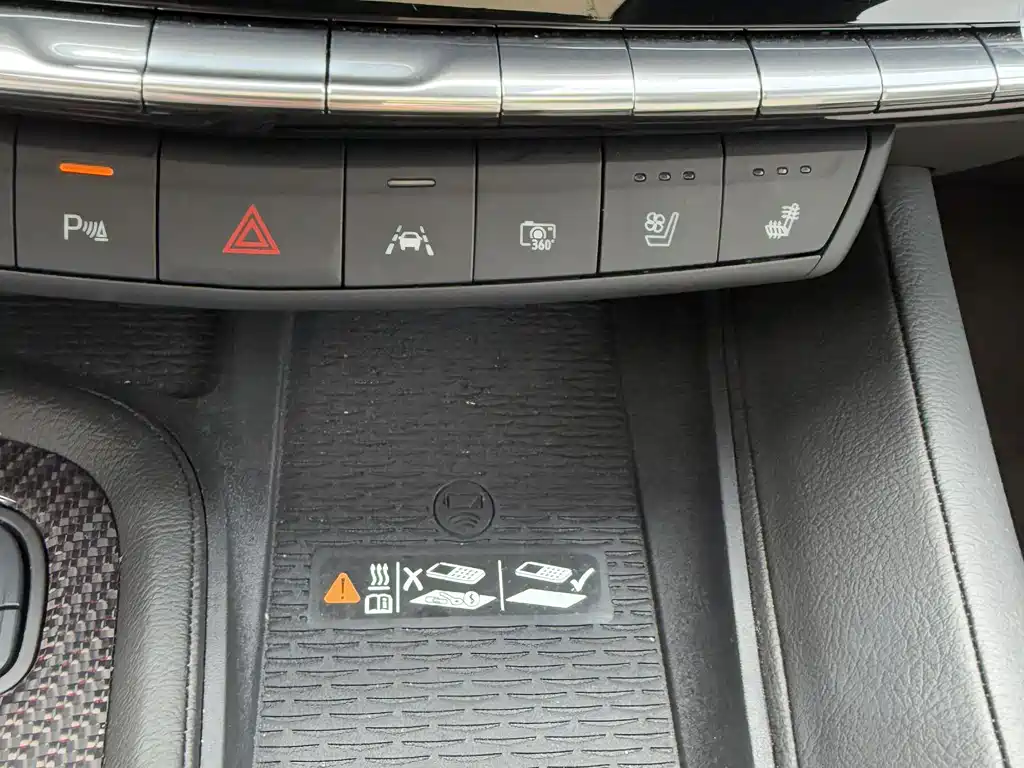 Cadillac CT5 — миниатюра 31
