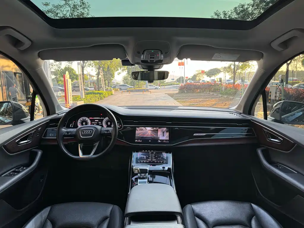 Audi Q7 — миниатюра 7