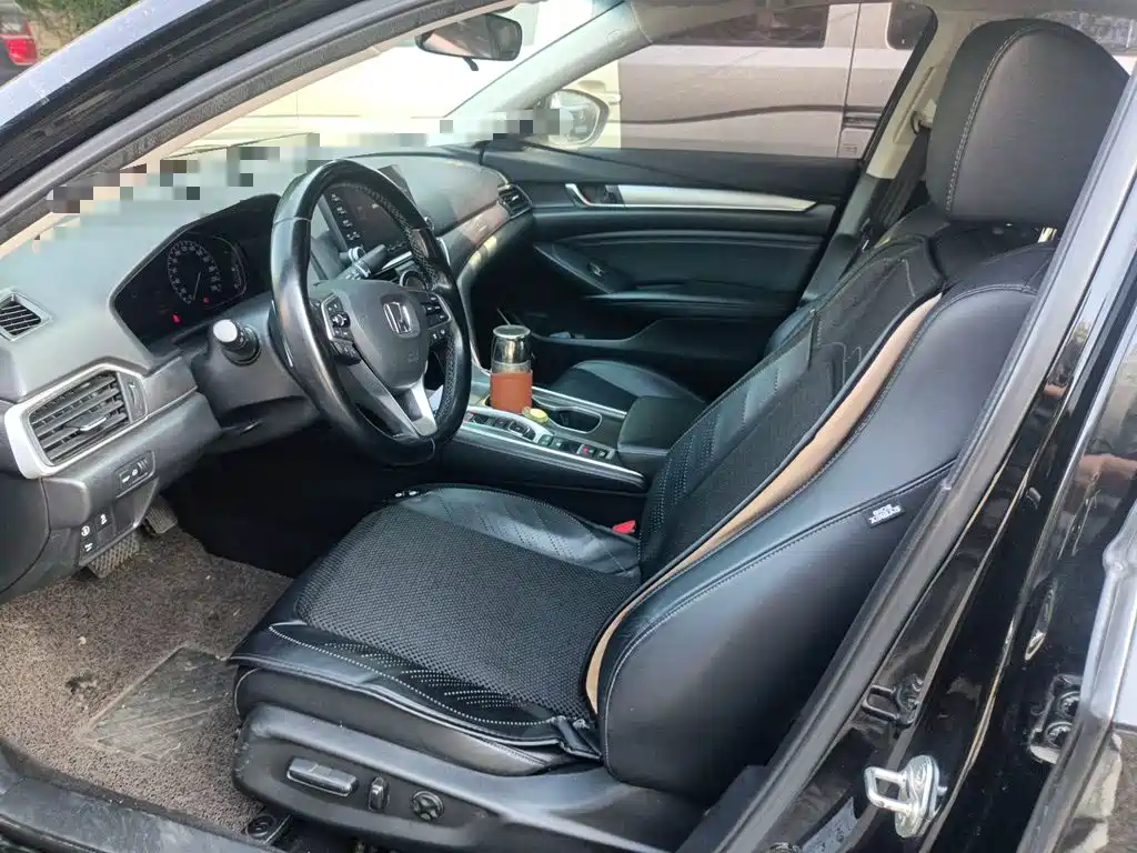 Honda Accord — миниатюра 16