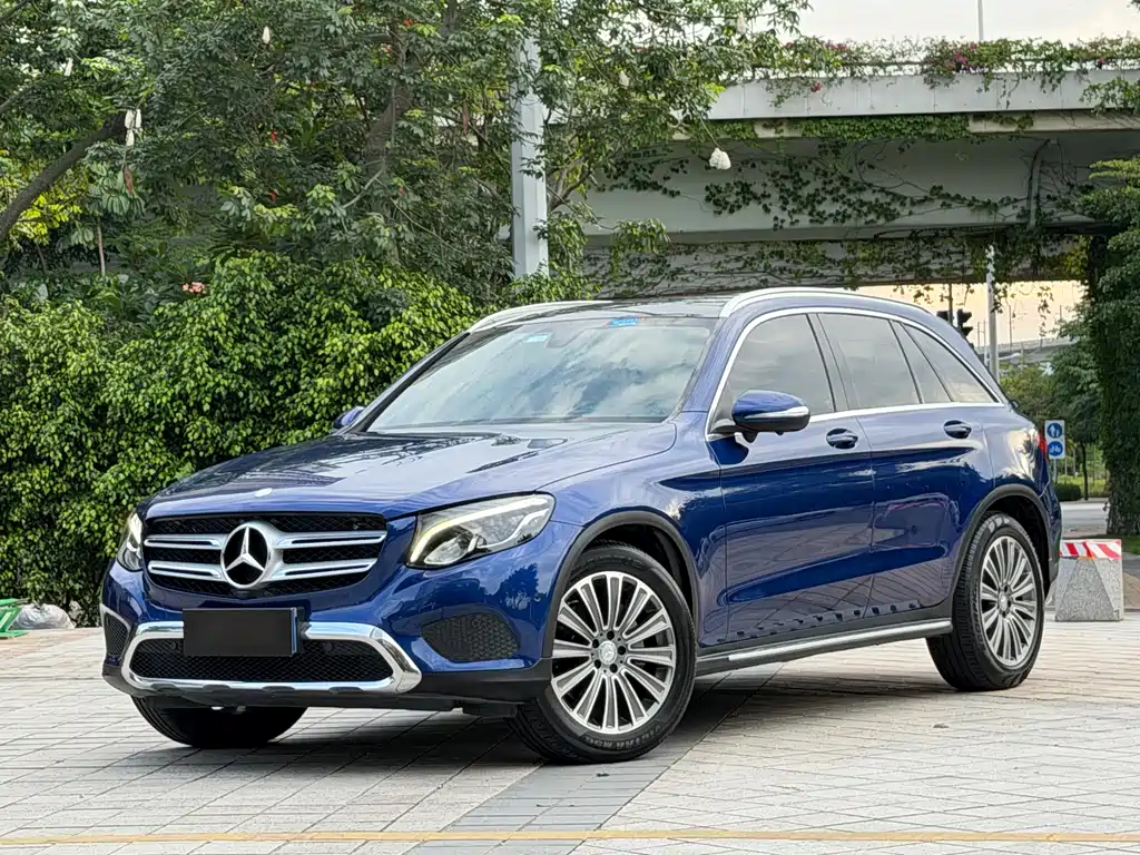Купить Mercedes-Benz GLC