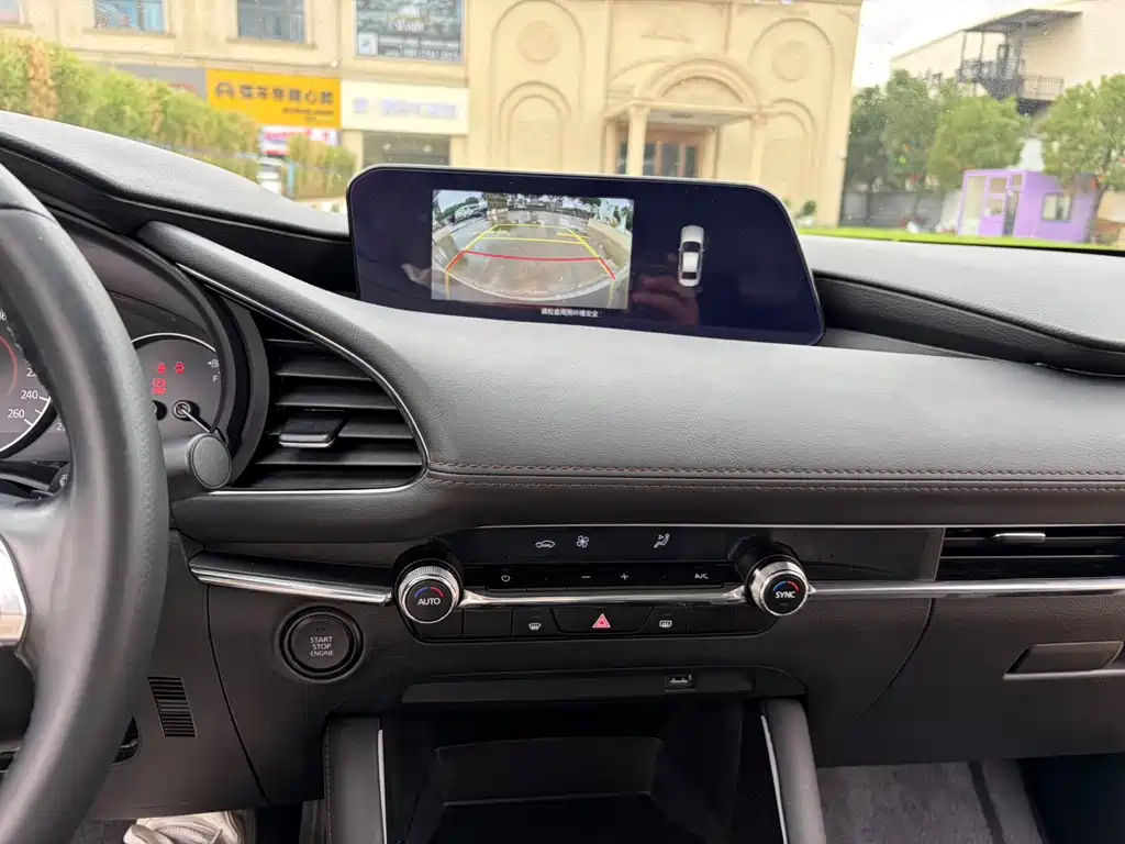 Mazda 3 Axela — миниатюра 15