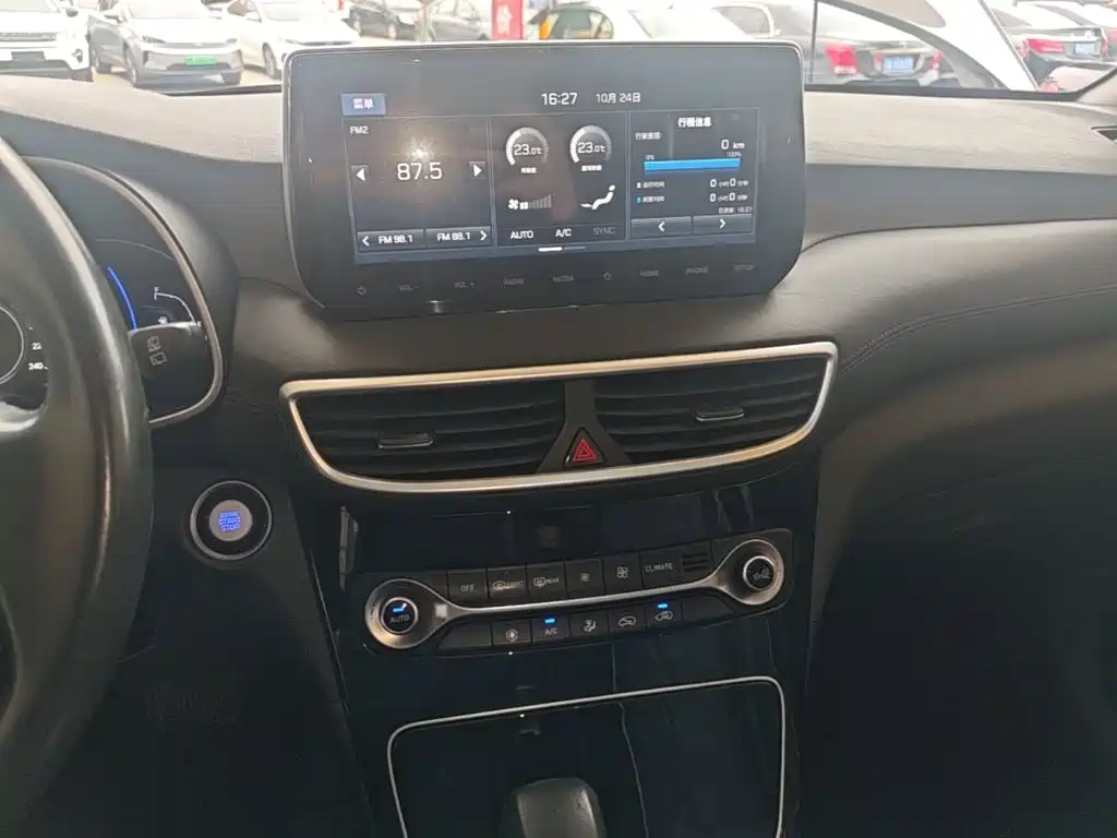 Hyundai Tucson — миниатюра 13