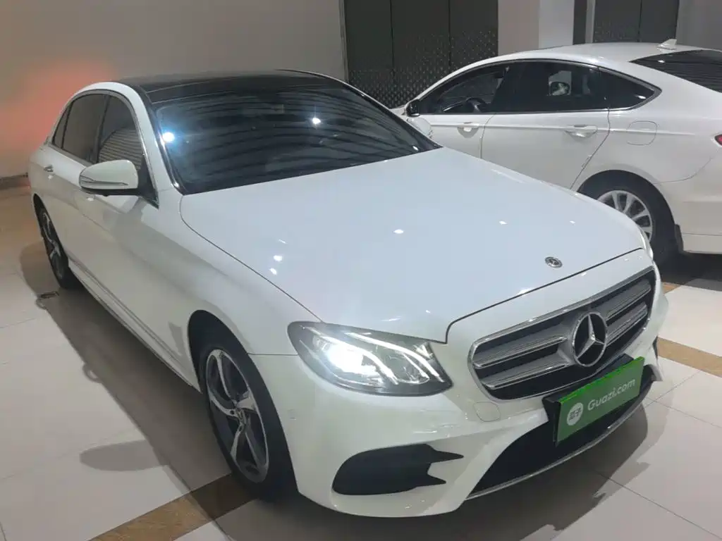Mercedes-Benz E-Class — миниатюра 4