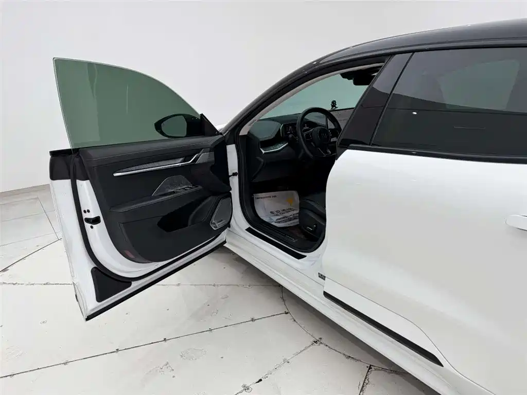 ZEEKR EXTREME KRYPTON 001