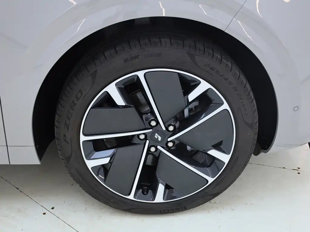 Li Auto Li L6 — миниатюра 30