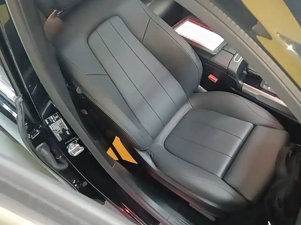 Mercedes-Benz EQB — миниатюра 25