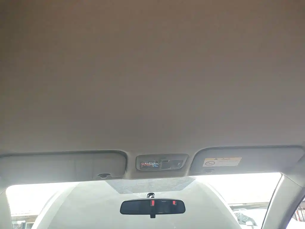 Toyota Yaris L — миниатюра 18