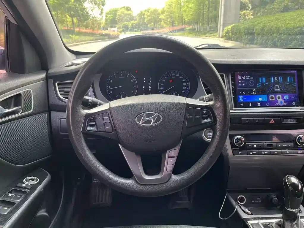 Hyundai Mistra 2014 1.8L AT Luxury DLX