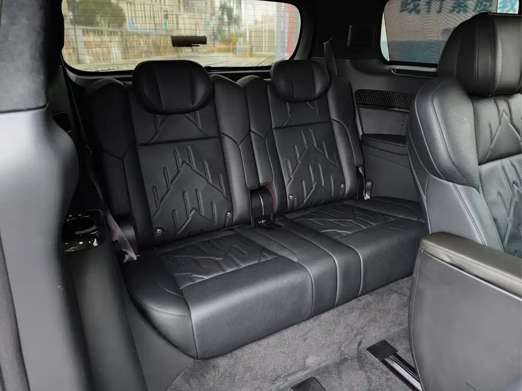 ZEEKR EXTREME KRYPTON 009