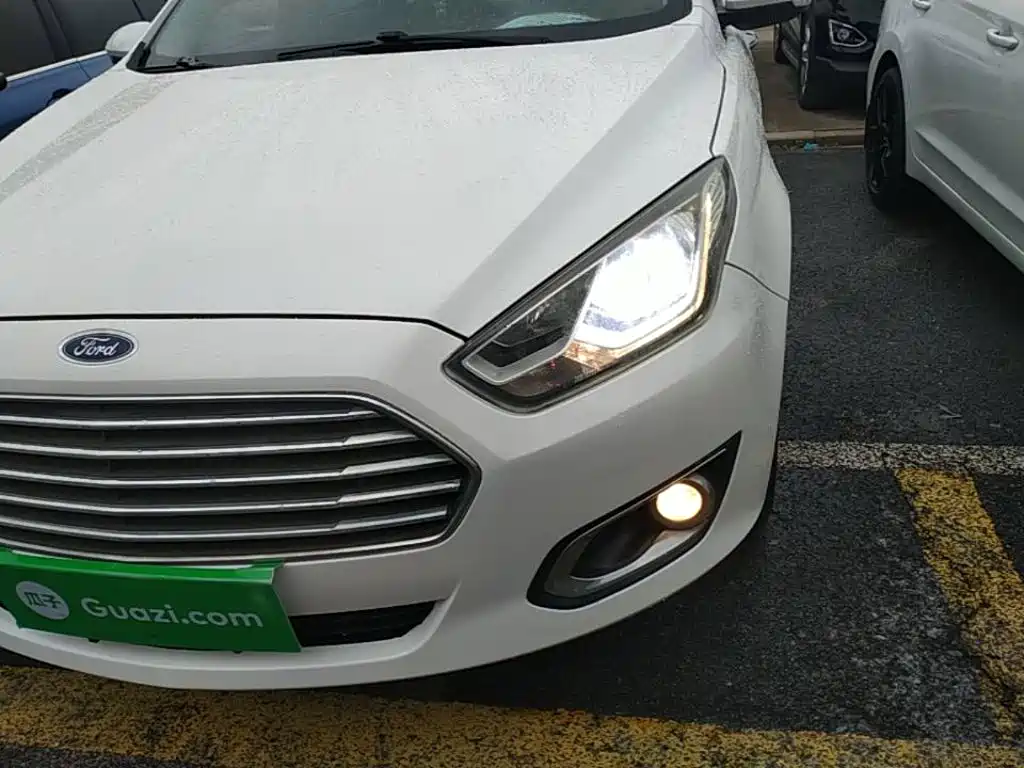 Ford Escort — миниатюра 24