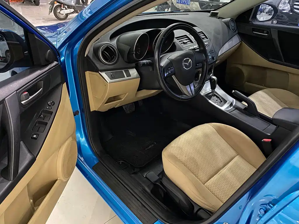 Mazda 3 (Import) — миниатюра 4