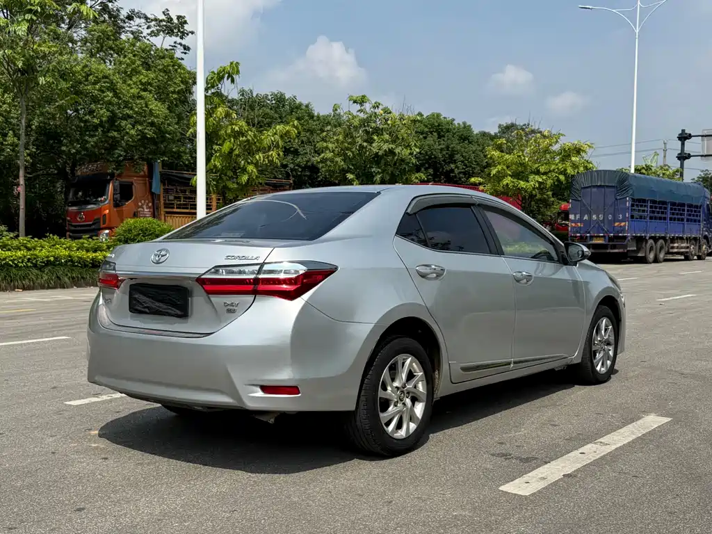 Toyota Corolla — миниатюра 4