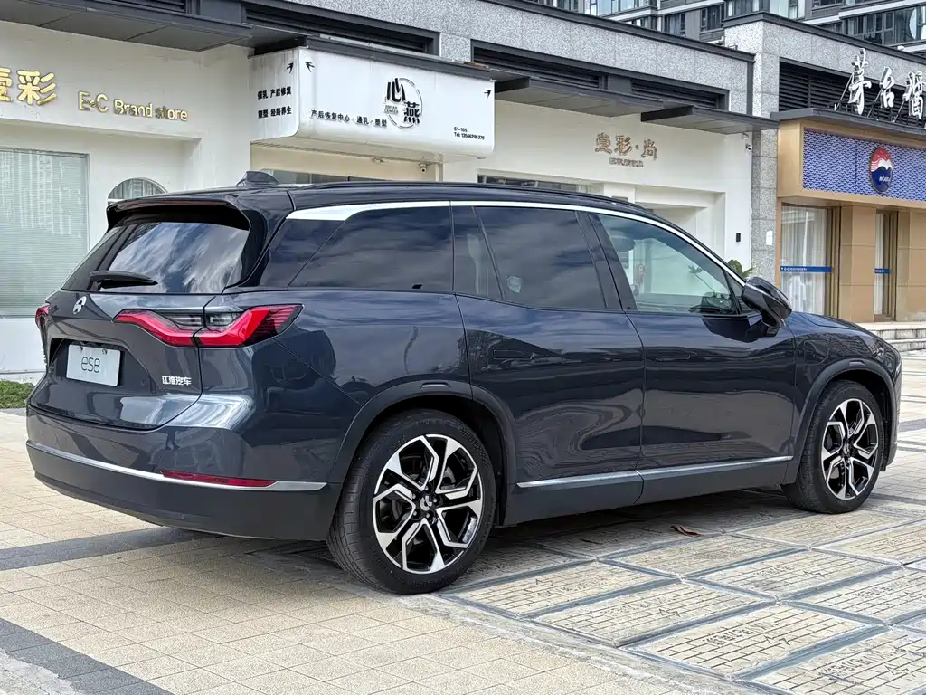 NIO NIO ES8