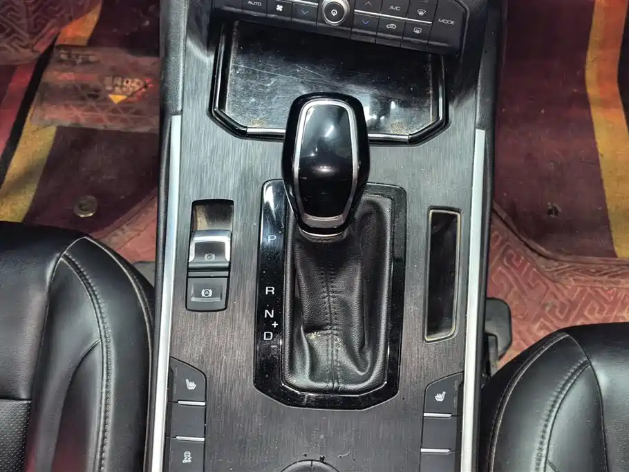 WEI PAI WEI BRAND VV7