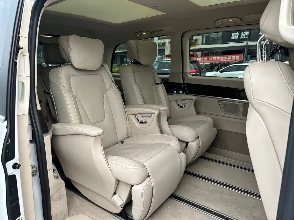 Mercedes-Benz V-Class V 2017 V 260 Luxury
