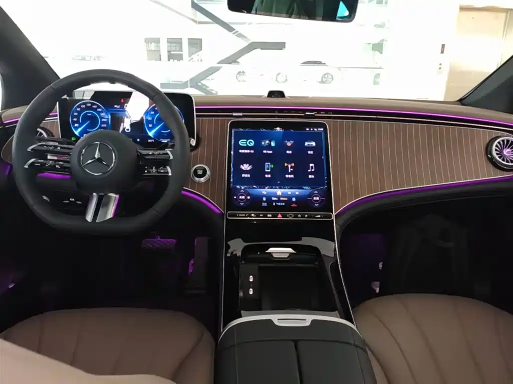 Mercedes-Benz EQE 2025 500 4MATIC