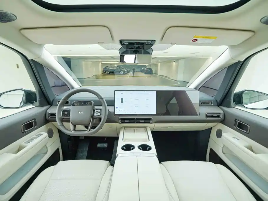 Li Auto Li MEGA — миниатюра 18