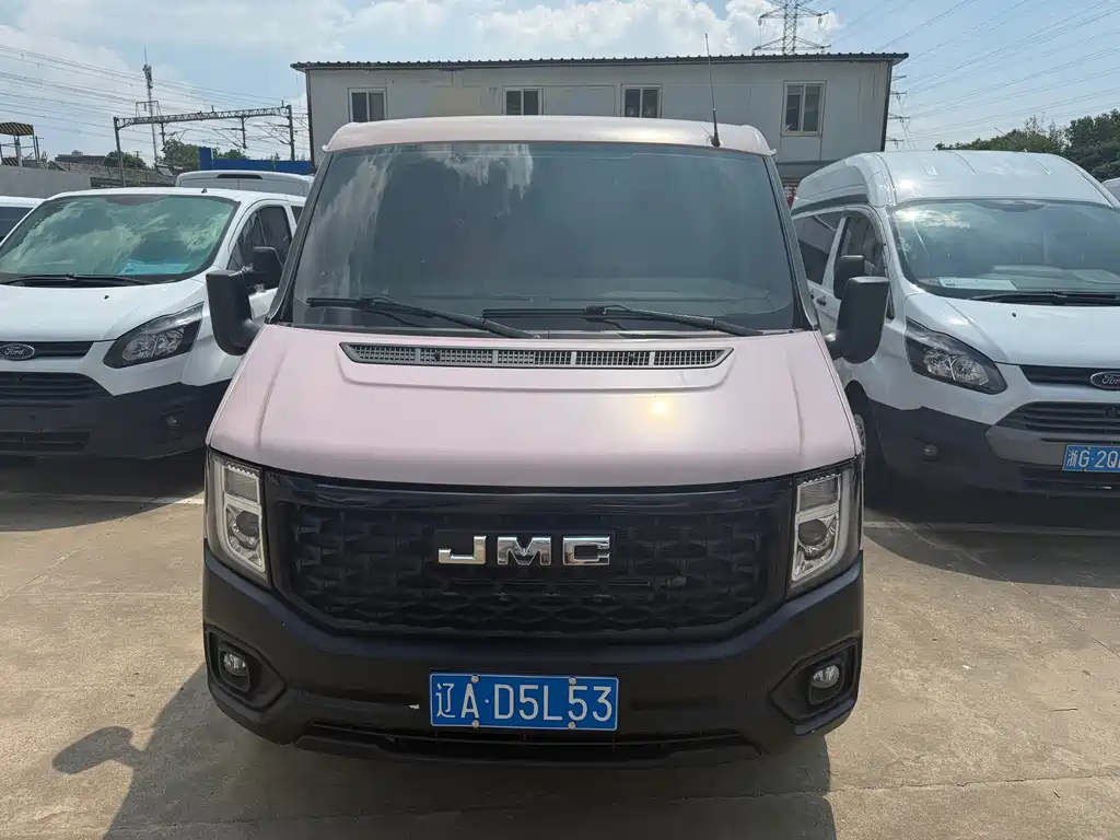 JMC JMC Fushun — миниатюра 2