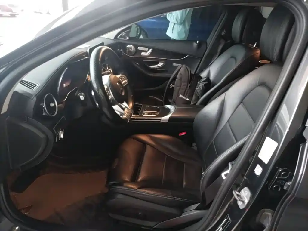 Mercedes-Benz C-Class — миниатюра 11