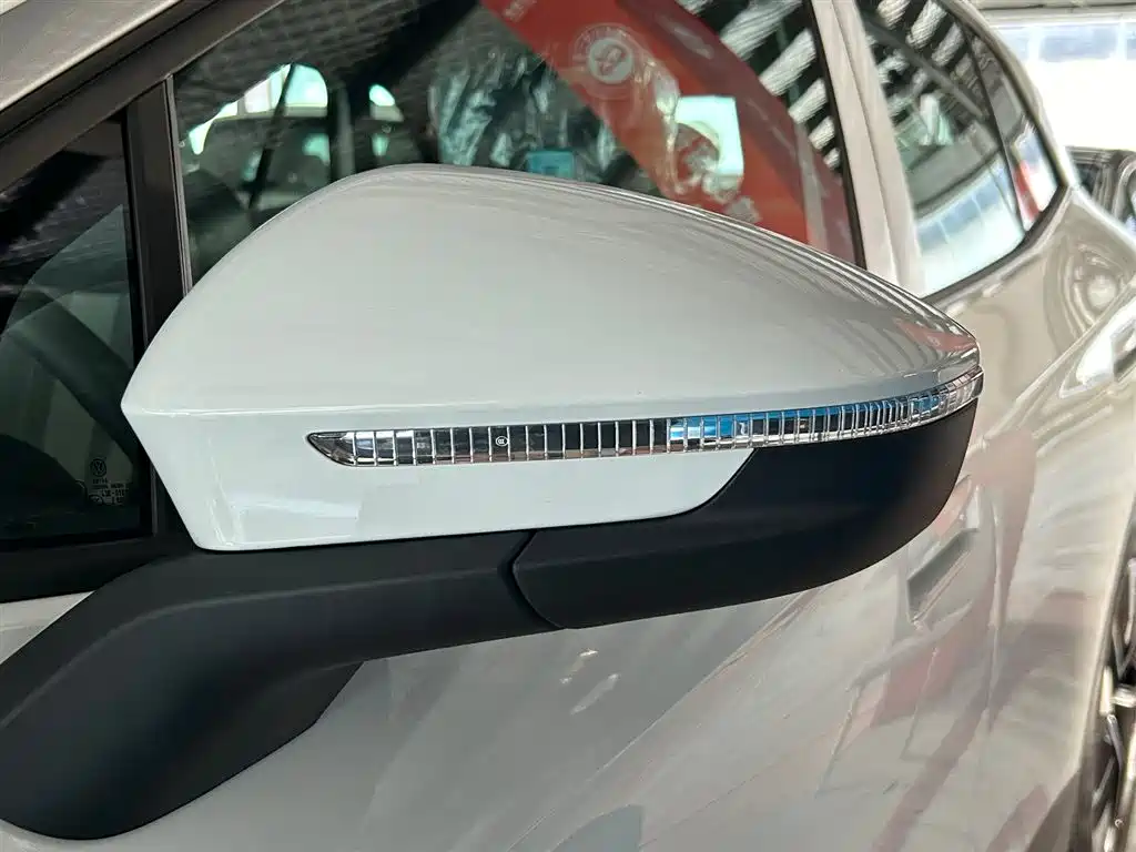 VOLKSWAGEN ID.4 CROZZ