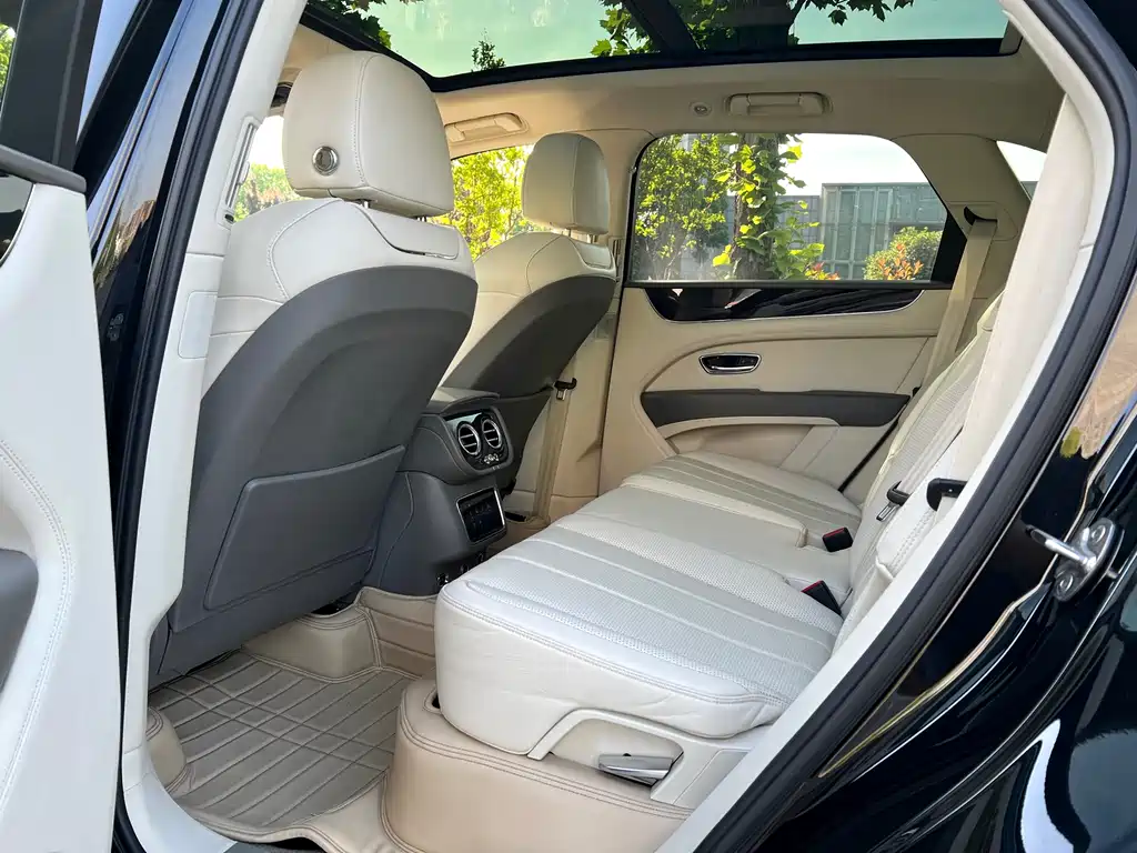 Bentley Bentayga 2021 4.0T V8