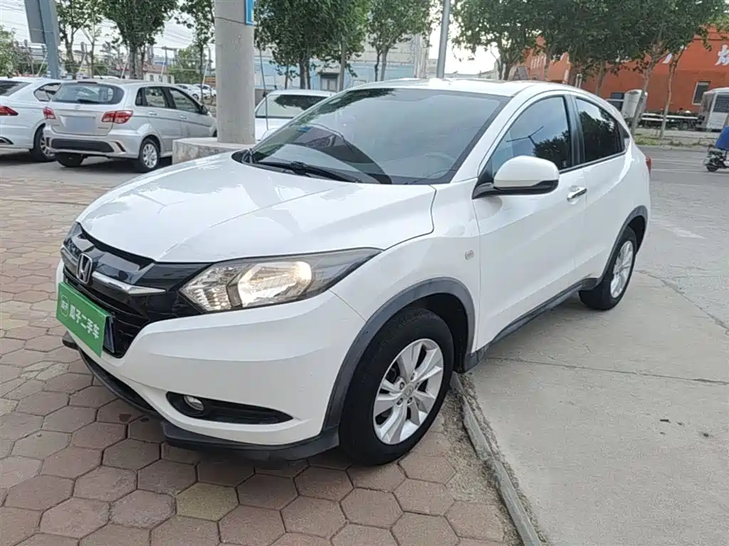 Honda Vezel 2016