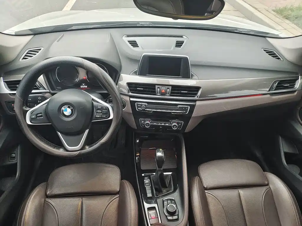BMW X1 — миниатюра 10