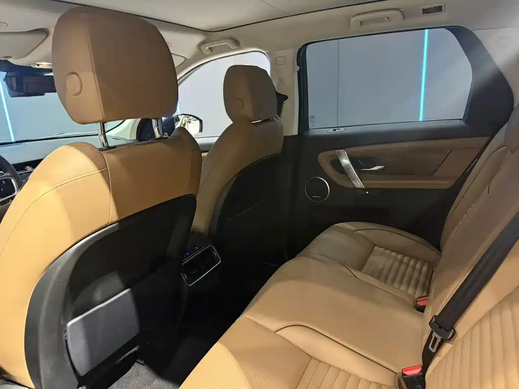 Land Rover Discovery Sport — миниатюра 9
