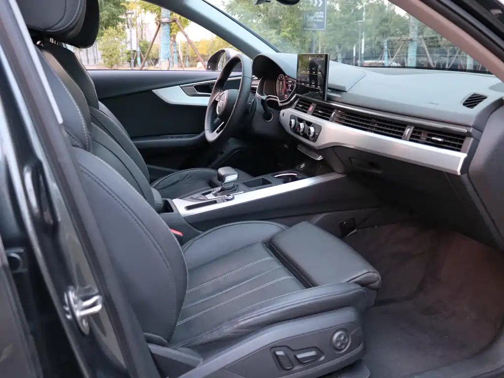 Audi A4L — миниатюра 15